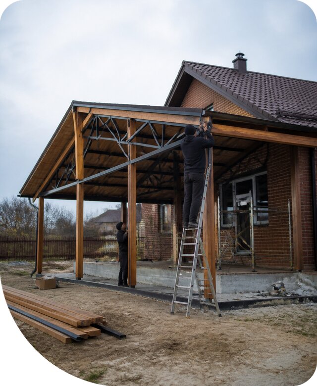 Пристройка навеса к дому и участку в Соликамске под ключ